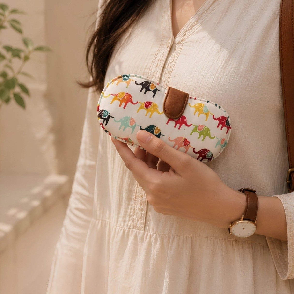 Eyewear Case for Women / Stylish Sunglass Organizer