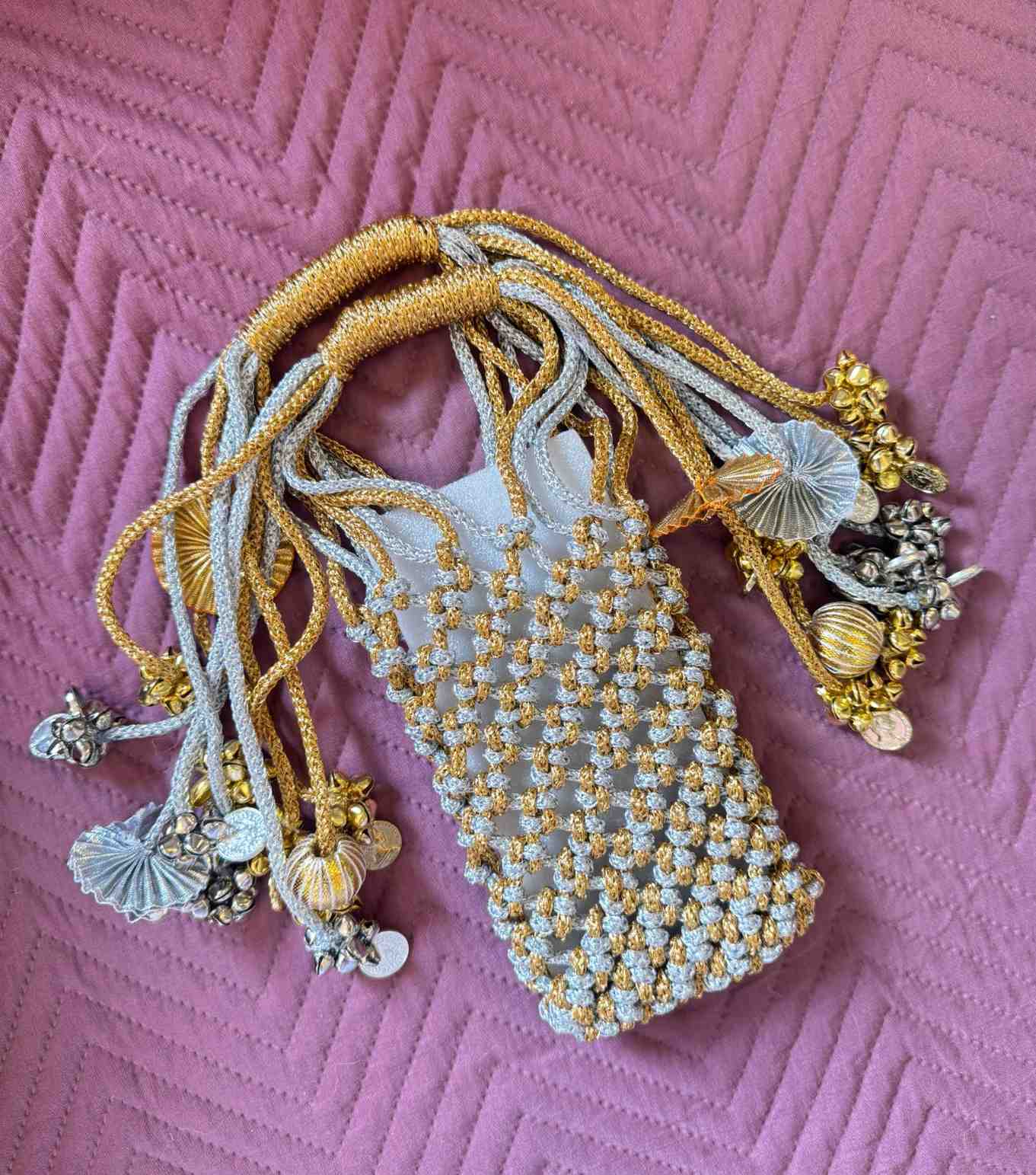 Knotted Macrame Party Mobile Carry Bag