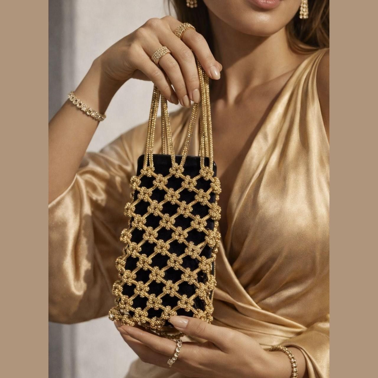 Knotted Macrame Party Mobile Carry Bag